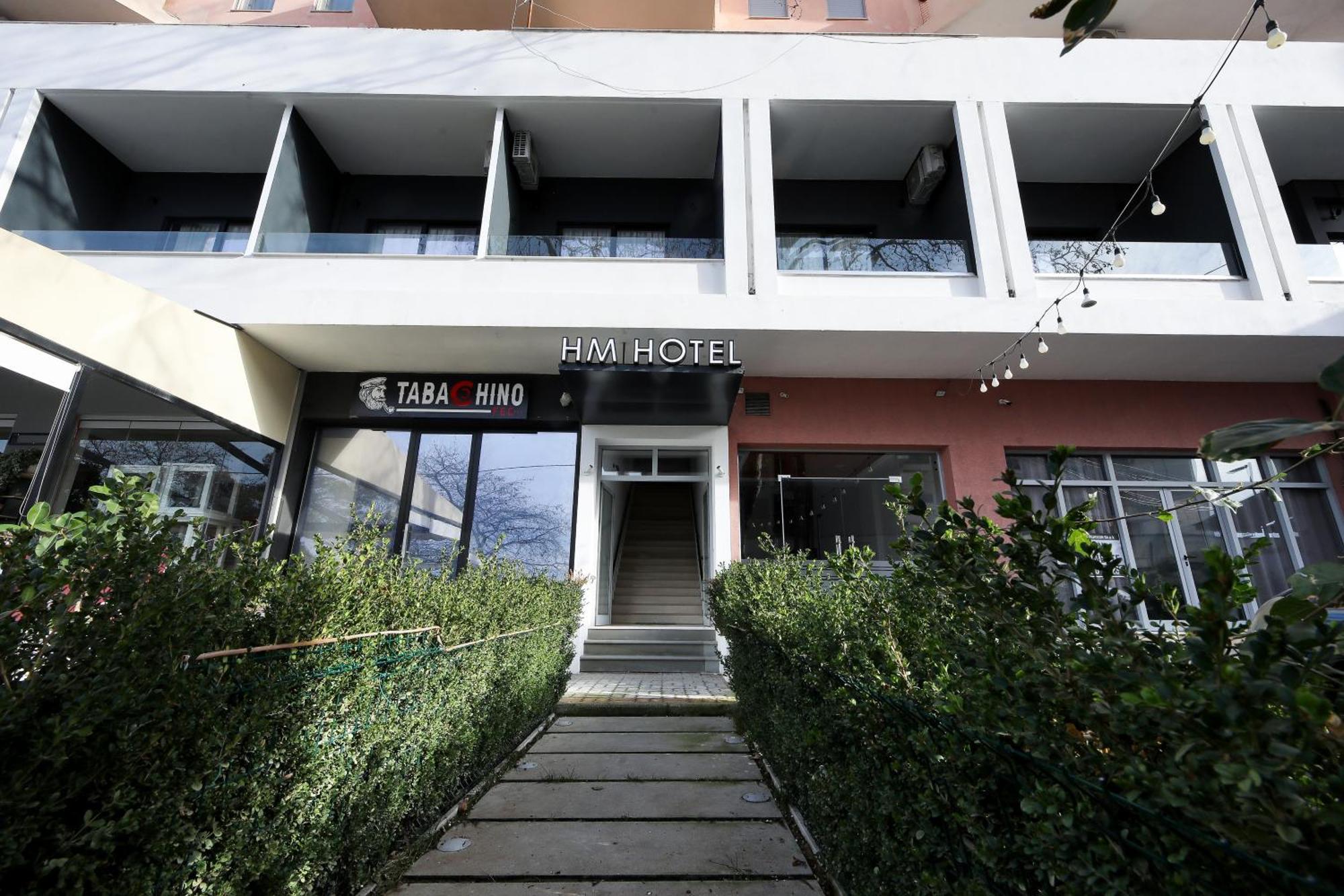 H&M Hotel Vlorë Buitenkant foto