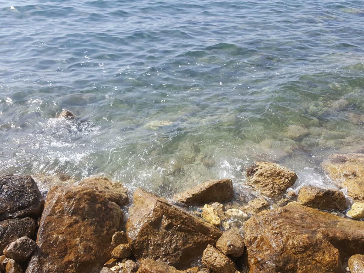 H&M Hotel Vlorë Buitenkant foto